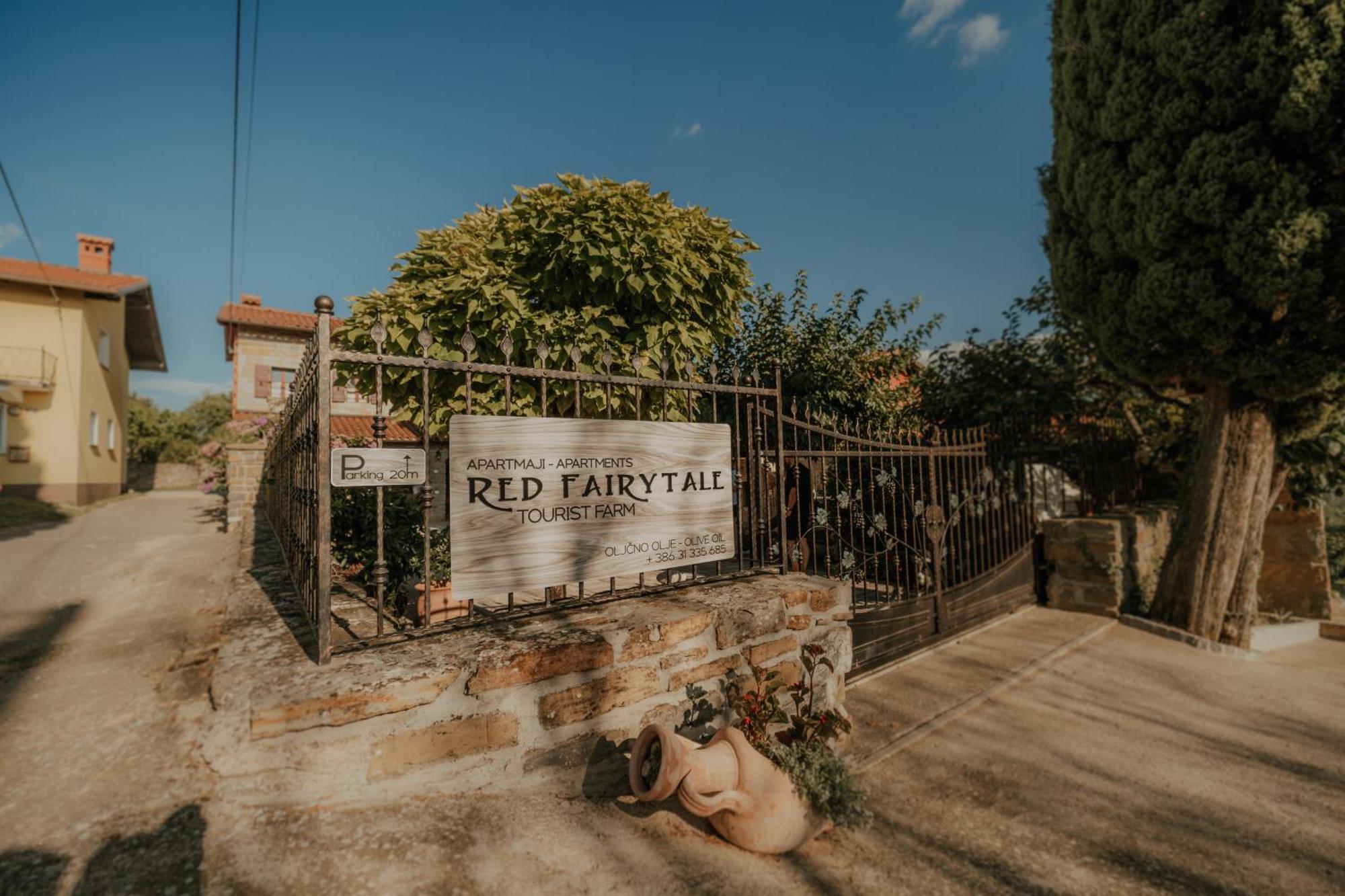 Touristfarm - Apartments "Red Fairytale" Marezige Εξωτερικό φωτογραφία