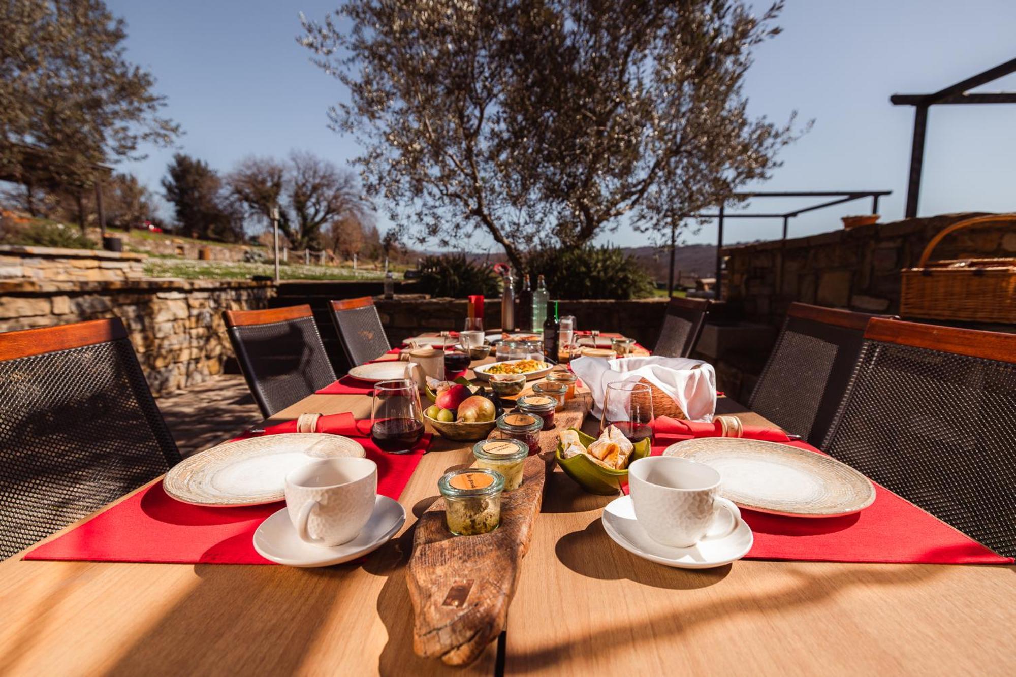 Touristfarm - Apartments "Red Fairytale" Marezige Εξωτερικό φωτογραφία